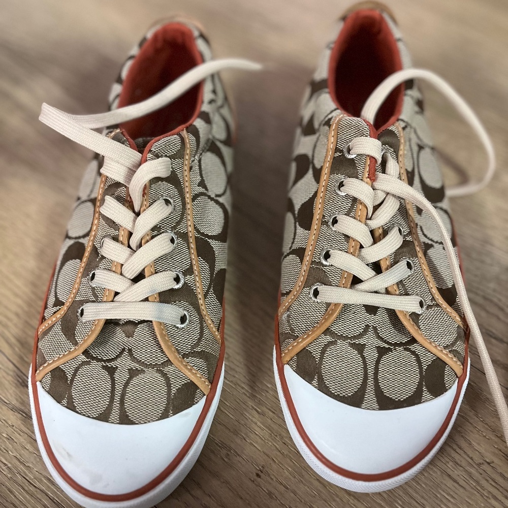 Coach sneakers, vintage size 8 in box